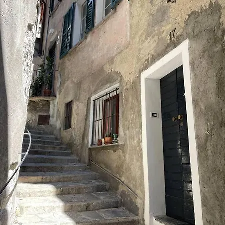 Casa Curie 17 In Borgo Storico Moltrasio