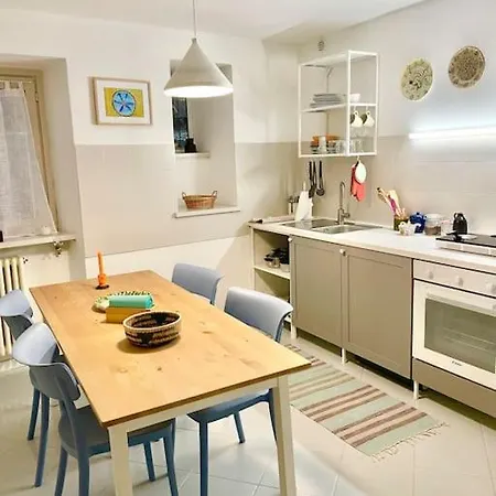 Casa Curie 17 In Borgo Storico * Moltrasio