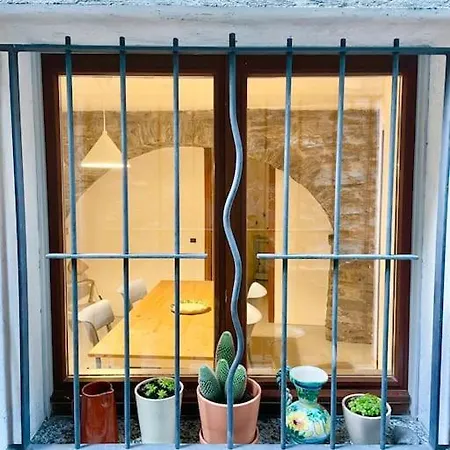 Casa Curie 17 In Borgo Storico Мольтрасио